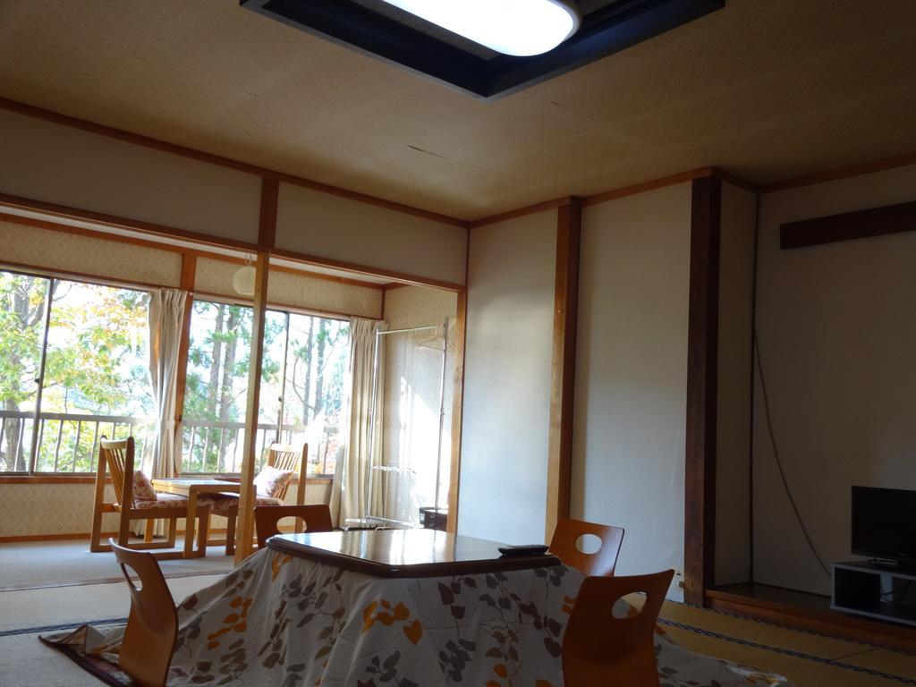 Oomukou Ryokan Хакуба Екстер'єр фото